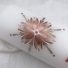 Load image into Gallery viewer, GEISLASÓL - kerti+bók <br> <small>Rosegold og antíksilfur </small>