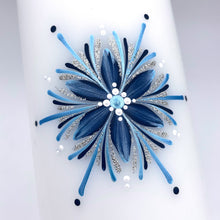 Load image into Gallery viewer, GEISLASÓL<br><small>Dökkblátt, túrkis og silfur<br></small>