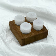 Load image into Gallery viewer, BLEKPRUFUR<br><small>í timburstandi</small>