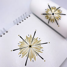 Load image into Gallery viewer, GEISLASÓL - kerti+bók <br> <small>Gull, hvítt og svart </small>