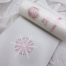 Load image into Gallery viewer, GEISLASÓL - kerti+bók <br> <small>Ljósbleikt og silfur </small>