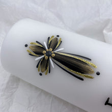 Load image into Gallery viewer, ÍSLANDSKLUKKA - kerti+bók <br> <small>Gull, dökkgrátt og hvítt </small>