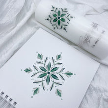 Load image into Gallery viewer, ÍSLANDSSÓL - kerti+bók <br> <small>Grænt, svart og silfur </small>