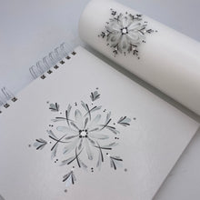 Load image into Gallery viewer, ÍSLANDSSÓL - kerti+bók <br> <small>Hvítt, dökkgrátt og silfur </small>