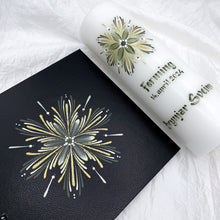 Load image into Gallery viewer, PÁFUGL - kerti+bók <br> <small>Mosagrænt og gull </small>