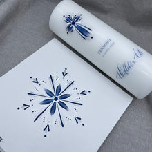 Load image into Gallery viewer, ÍSLANDSKLUKKA - kerti+bók <br> <small>Dökkblátt, hvítt og silfur<br>ekki með glimmeri </small>