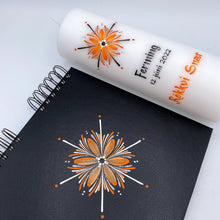 Load image into Gallery viewer, GEISLASÓL - kerti+bók <br> <small>Appelsínugult, svart og silfur </small>