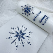 Load image into Gallery viewer, ÍSLANDSKLUKKA - kerti+bók <br> <small>Dökkblátt, hvítt og silfur<br>ekki með glimmeri </small>