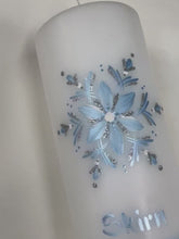 Load and play video in Gallery viewer, ÍSLANDSSÓL - kerti+bók <br> <small>Ljósblátt, hvítt og silfur </small>