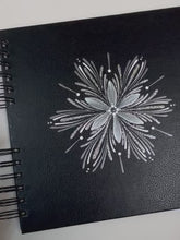 Load and play video in Gallery viewer, PÁFUGL - kerti+bók <br> <small>Svart, hvítt og silfur </small>