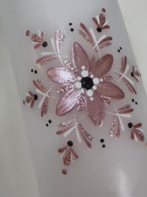 Load and play video in Gallery viewer, ÍSLANDSSÓL<br><small>Antíkbleikt, hvítt og svart<br></small>