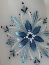 Load and play video in Gallery viewer, ÍSLANDSKLUKKA<br><small>Dökkblátt, túrkis og silfur<br></small>