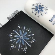 Load image into Gallery viewer, ÍSLANDSKLUKKA - kerti+bók <br> <small>Dökkblátt, hvítt og silfur<br>ekki með glimmeri </small>