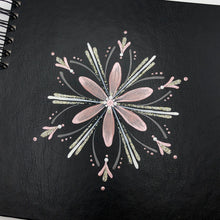 Load image into Gallery viewer, ÍSLANDSKLUKKA <br> <small> Antíkbleikt, hvítt og antíksilfur </small>