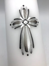 Load image into Gallery viewer, ÍSLANDSKLUKKA - kerti+bók <br> <small>Dökkgrátt, hvítt og silfur </small>