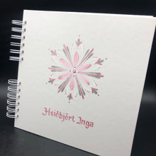 Load image into Gallery viewer, MERKING Á BÓKARKÁPU<br>Handmálað<br><small>1 lína miðjuð </small>