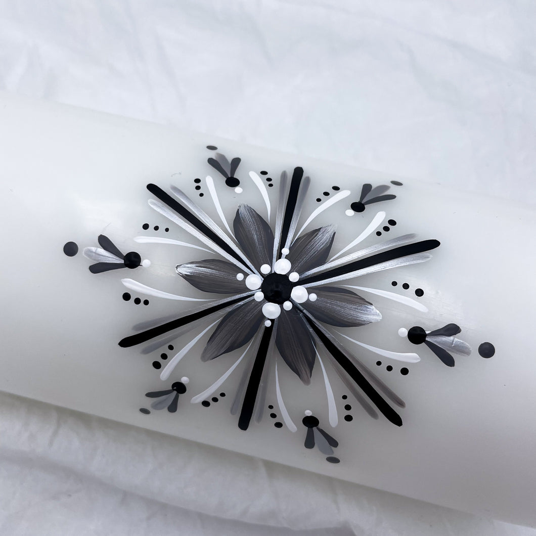 ÍSLANDSKLUKKA<br><small>DÖkkgrátt, svart og silfur<br>ekki glimmer</small>