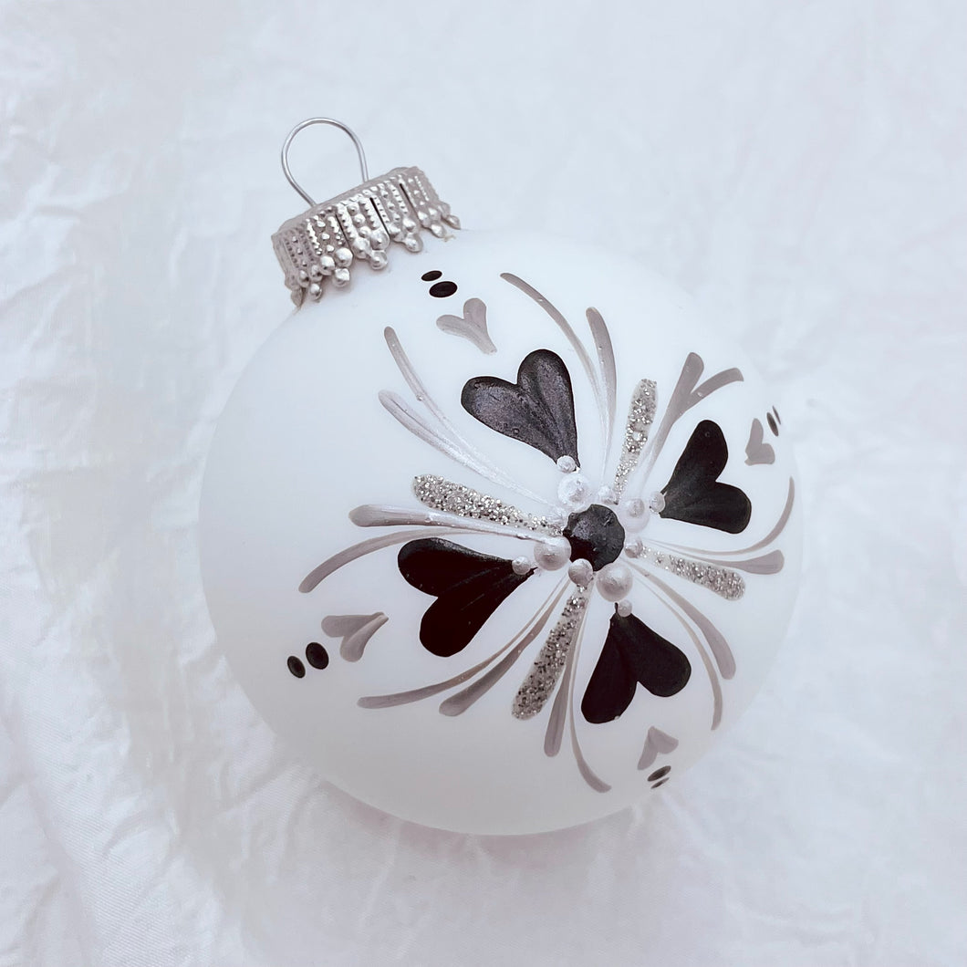 JÓLAKÚLA 2025<BR>Ást<br>