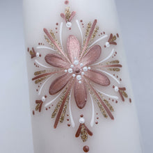 Load image into Gallery viewer, ÍSLANSKLUKKA&lt;br&gt;&lt;small&gt;Antíkbleikt, ljósbleikt og rosegold &lt;br&gt;&lt;/small&gt;
