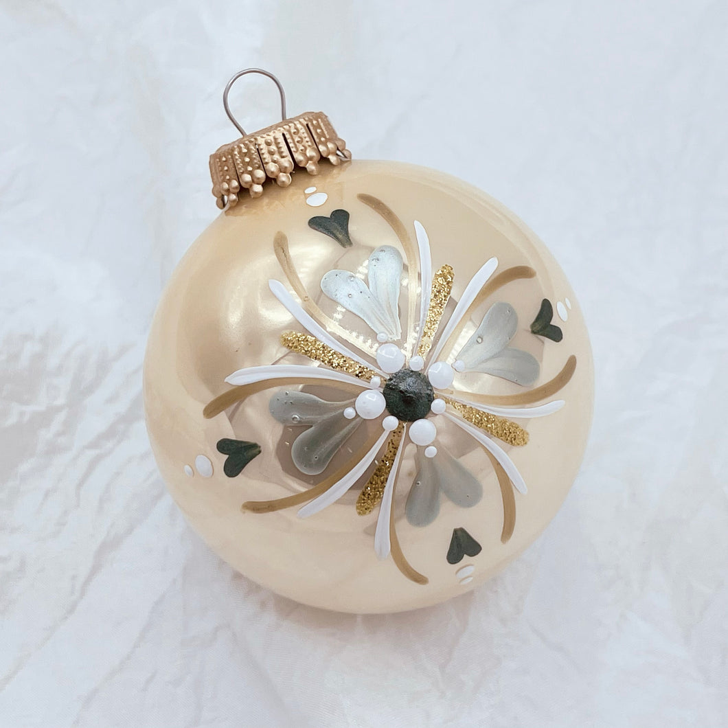 JÓLAKÚLA 2025<BR>Ást<br>