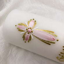 Load image into Gallery viewer, GEISLASÓL - kerti+bók &lt;br&gt; &lt;small&gt;Ljósbleikt og gull &lt;/small&gt;
