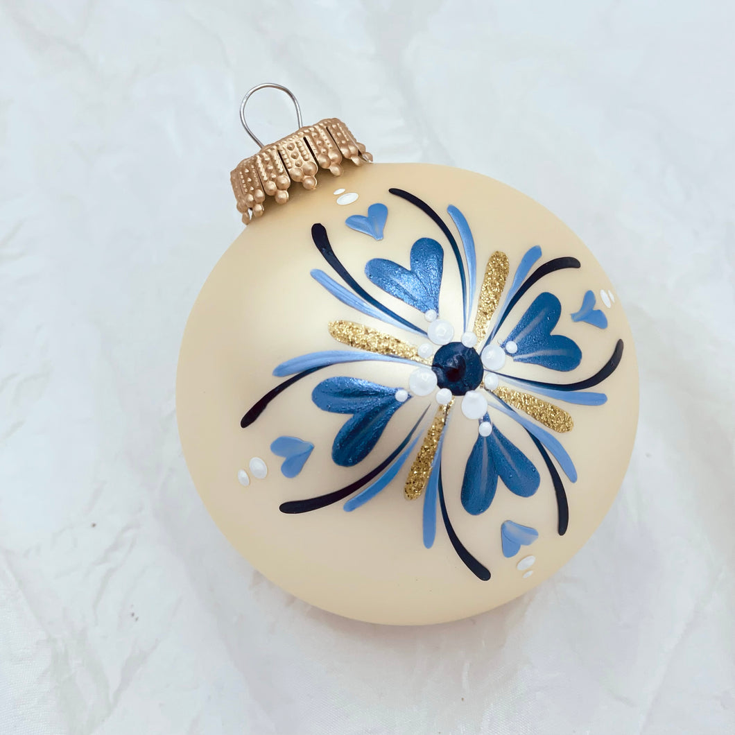 JÓLAKÚLA 2025<BR>Ást<br>