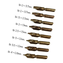 Load image into Gallery viewer, WILLIAM MITCHELL&lt;br&gt;Skrifoddur&lt;br&gt;&lt;small&gt;Square nib, stærð 3&lt;/small&gt;
